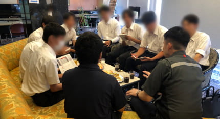 16:00 座談会