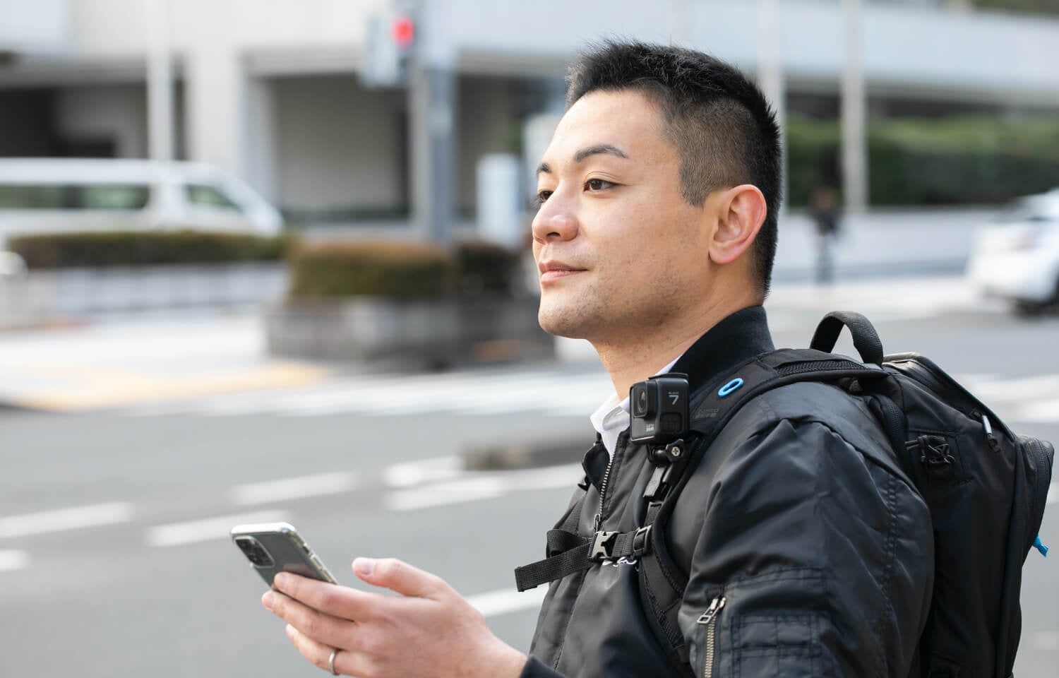 大手広告代理店、コンサルティング会社で豊富な実績と経験を積み重ねる